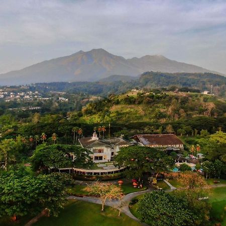 Taman Dayu Golf Club And Resort Prigen Экстерьер фото