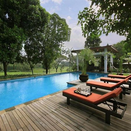 Taman Dayu Golf Club And Resort Prigen Экстерьер фото