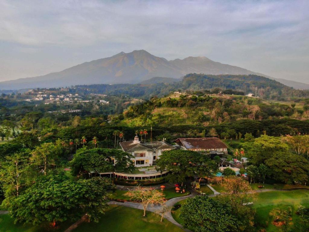 Taman Dayu Golf Club And Resort Prigen Экстерьер фото
