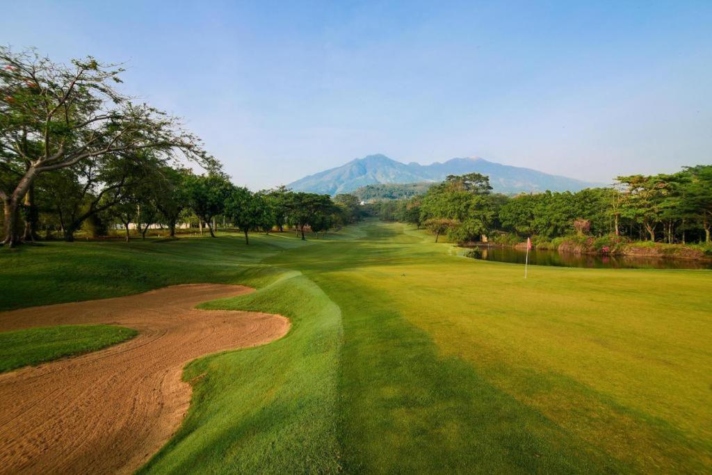 Taman Dayu Golf Club And Resort Prigen Экстерьер фото