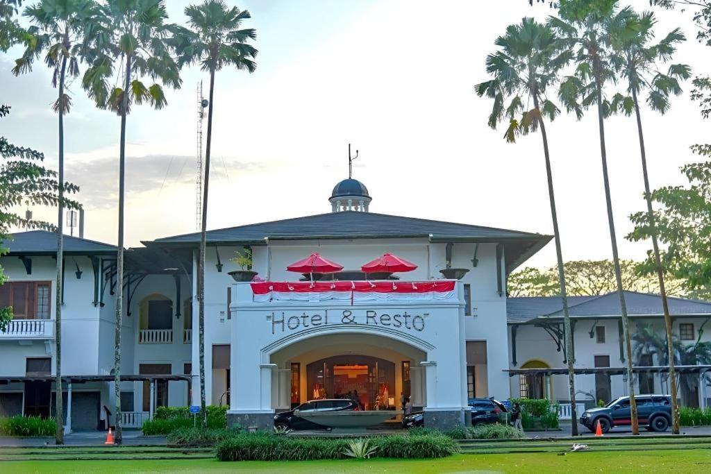 Taman Dayu Golf Club And Resort Prigen Экстерьер фото