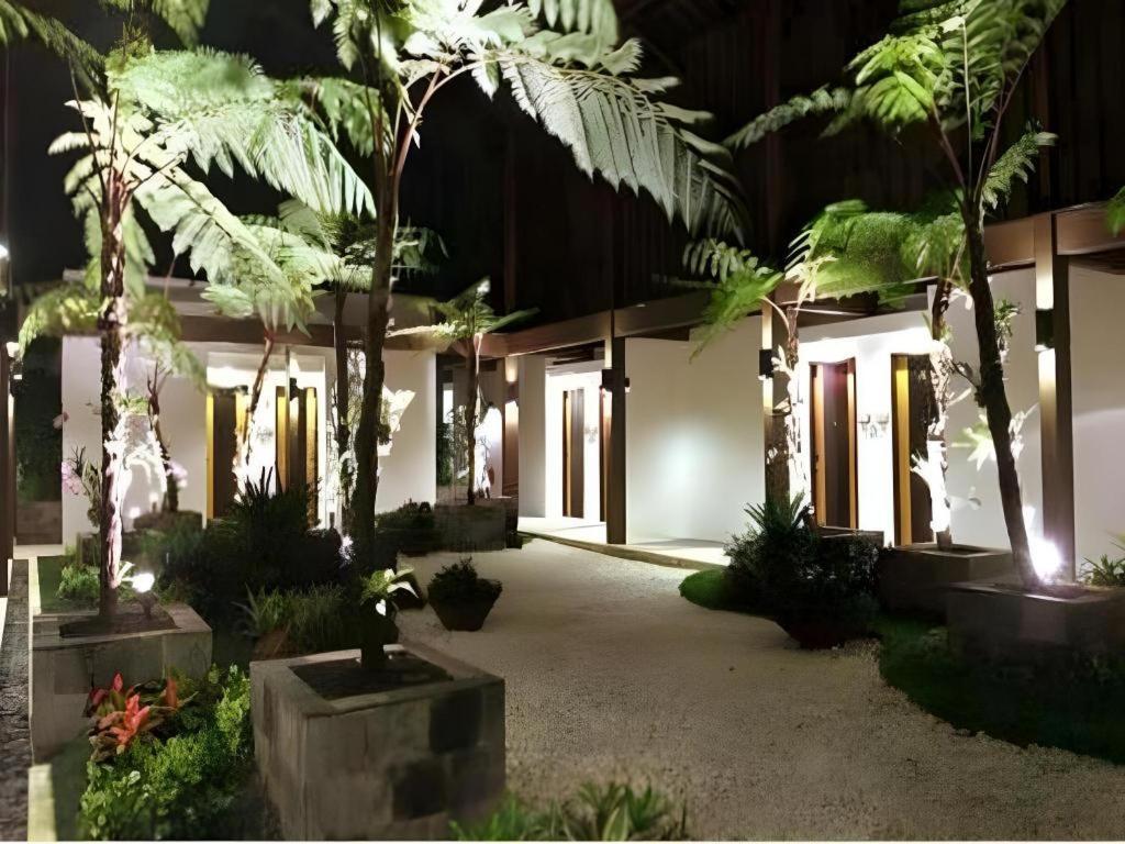 Taman Dayu Golf Club And Resort Prigen Экстерьер фото