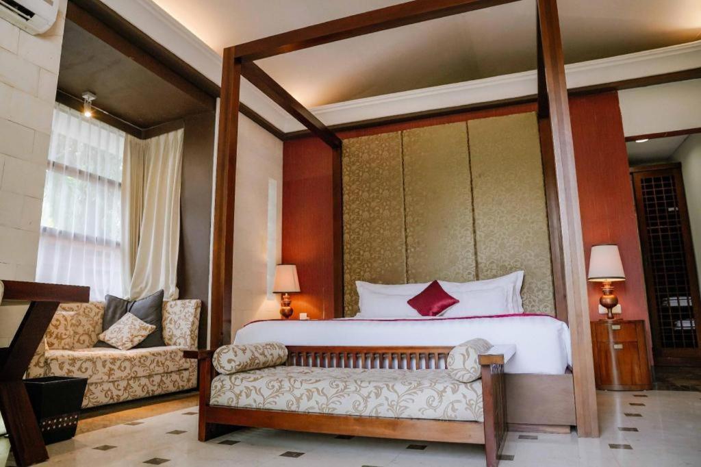 Taman Dayu Golf Club And Resort Prigen Экстерьер фото